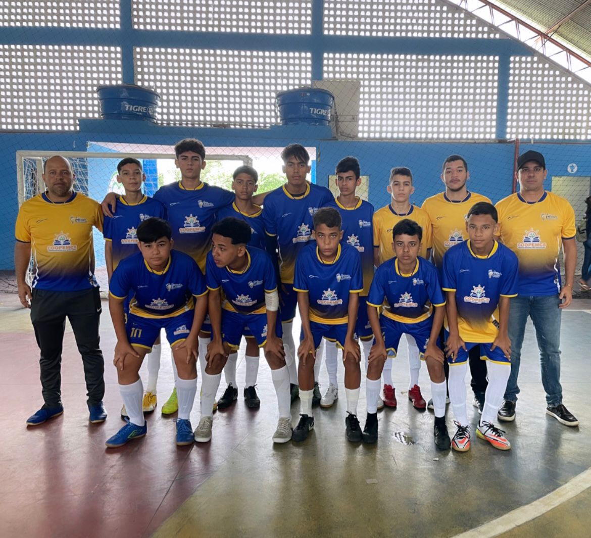 Equipe de futsal do Colégio Inovar é campeã no JEAL - etapa regional