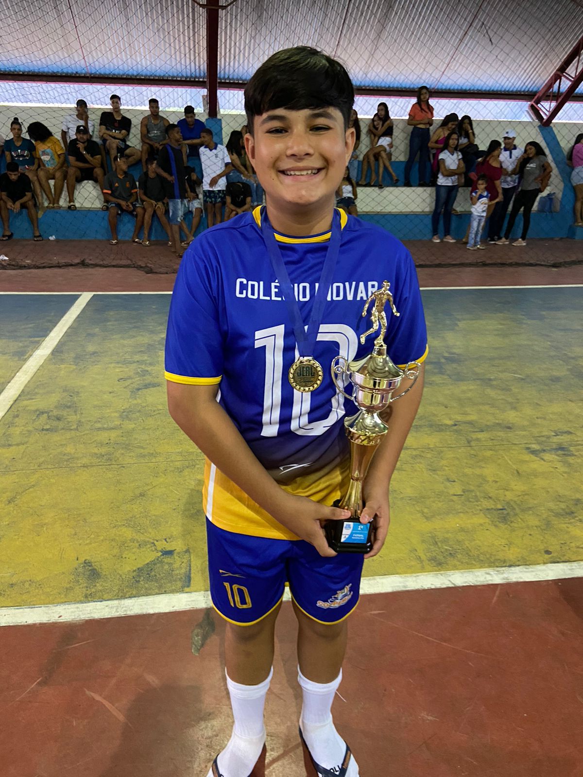 Equipe de futsal do Colégio Inovar é campeã no JEAL - etapa regional