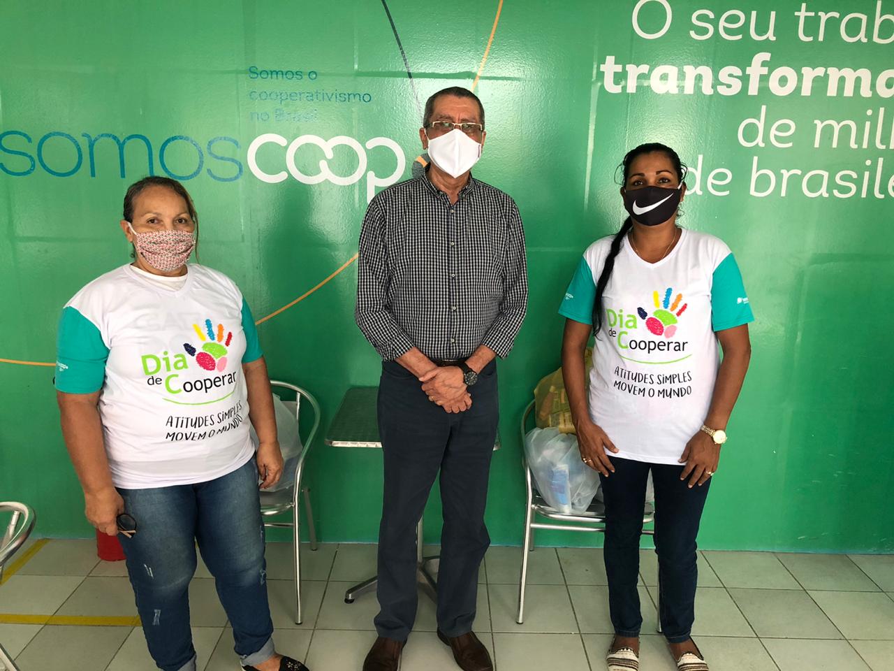 Sistema OCB/AL entrega doações a Cooperativas de Recicladores